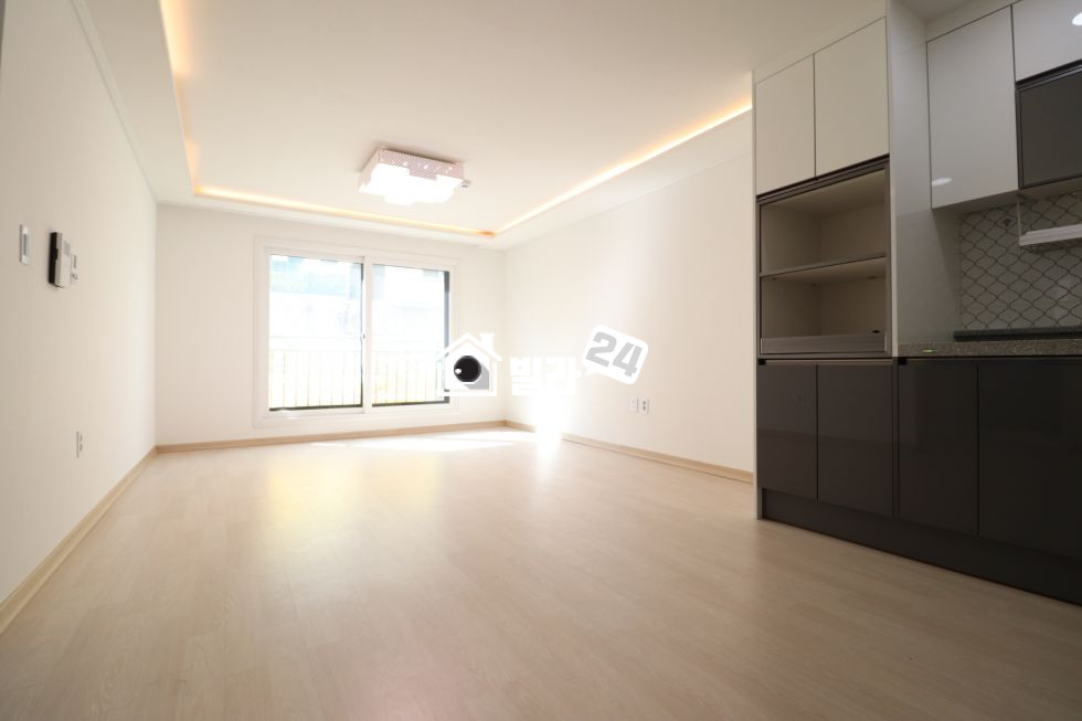 인천 미추홀구 주안동 귀한4룸 분리세대라서 한세대는 사무실로~~~ 분양 매물번호 32255 사진 1