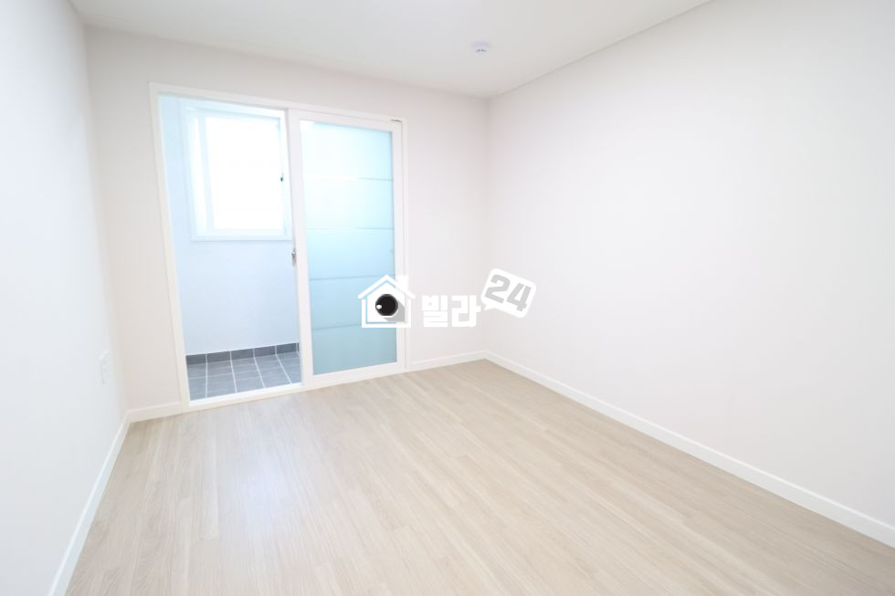 인천 미추홀구 주안동 ★ 주안동 ★ 방3개화2 ★ 2룸 같이 있는 빌라기에 문의주세요 cctv 엘리베이터 무인택배함 분양 매물번호 32547 사진 3
