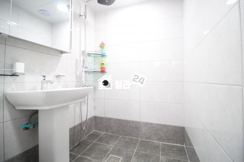 인천 연수구 옥련동 ◎◎ 옥련동!!! 바로 이집!! 역시!! ◎◎ 널찍한 거실공간~~!!!! 식탁공간도 너무 넓어요~~!!!! 구조가 너무 잘나온 신축현장입니다~~!!!! 분양 매물번호 34315 사진 7