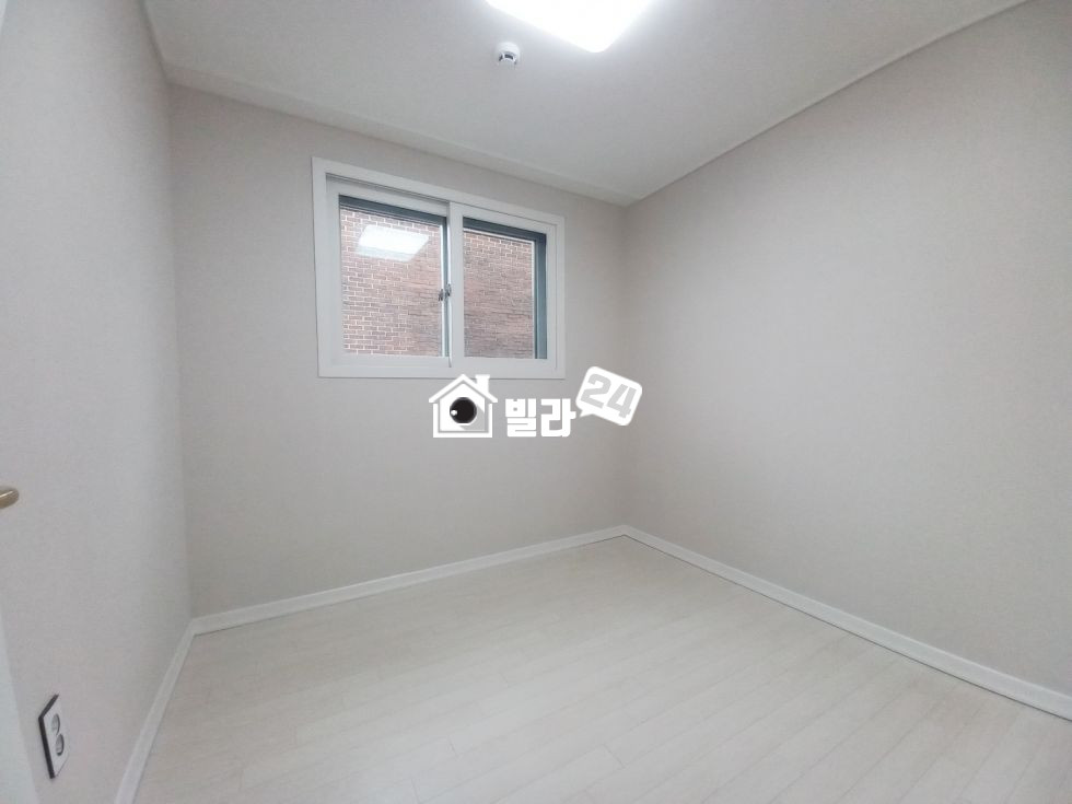 경기 남양주시 금곡동 ~ 금곡동 아주 귀한 쓰리룸 / 집구경 먼저 하시죠 바로 ☎ ☎ ☎ 분양 매물번호 35296 사진 5