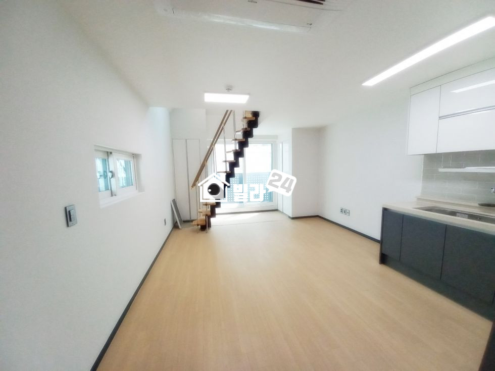 경기 남양주시 진건읍 용정리 @ 투룸복층? 2억이 안넘는다고요? 복층 최저가 / 넓은 테라스 / 신혼부부, 1인가구 강력추천 분양 매물번호 35227 사진 1