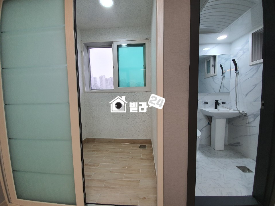 인천 서해구 심곡동 ★심곡동★//방3개화2// 일렬식 주차 /무인택배함 / CCTV/층간소음재 시공!!!! 분양 매물번호 32505 사진 4