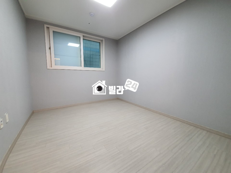 인천 서해구 심곡동 ★심곡동★//방3개화2// 일렬식 주차 /무인택배함 / CCTV/층간소음재 시공!!!! 분양 매물번호 32505 사진 5