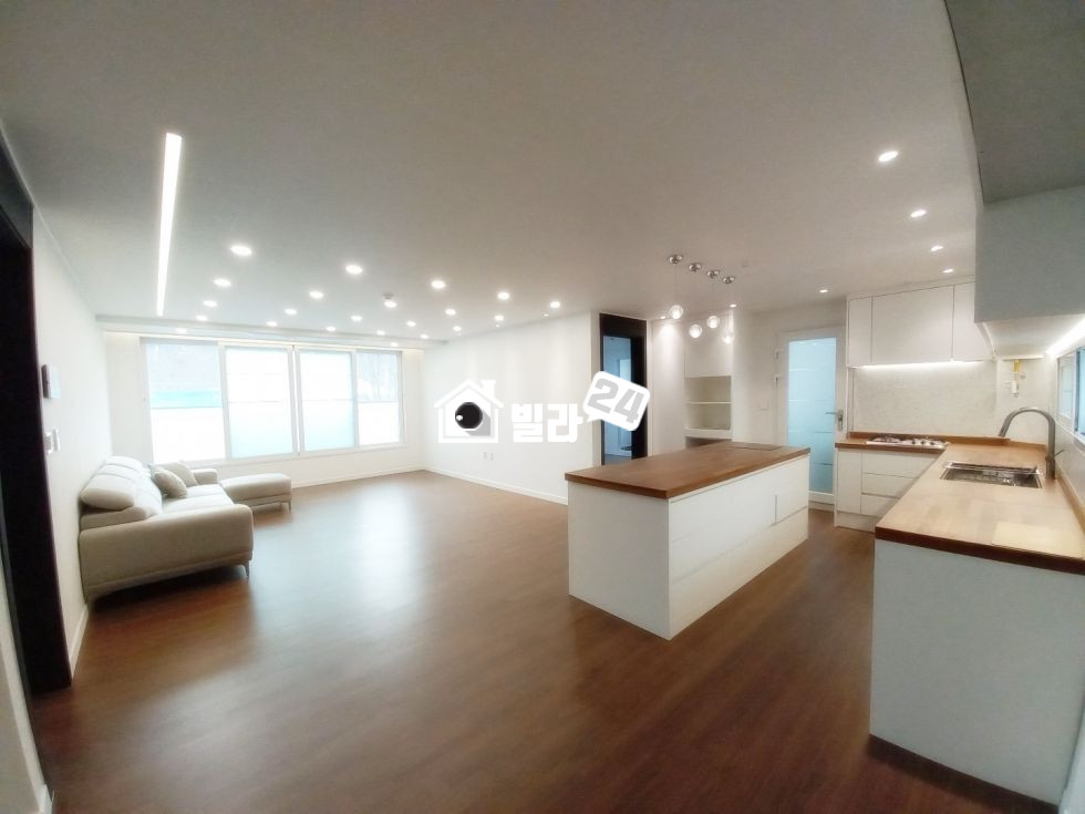 경기 부천소사구 괴안동 ★부천괴안동 가장 넓은 쓰리룸!! 거실주방 정말 넓게 나오고 방도 커요!~! 시원시원한 구조 ★ 분양 매물번호 35198 사진 3