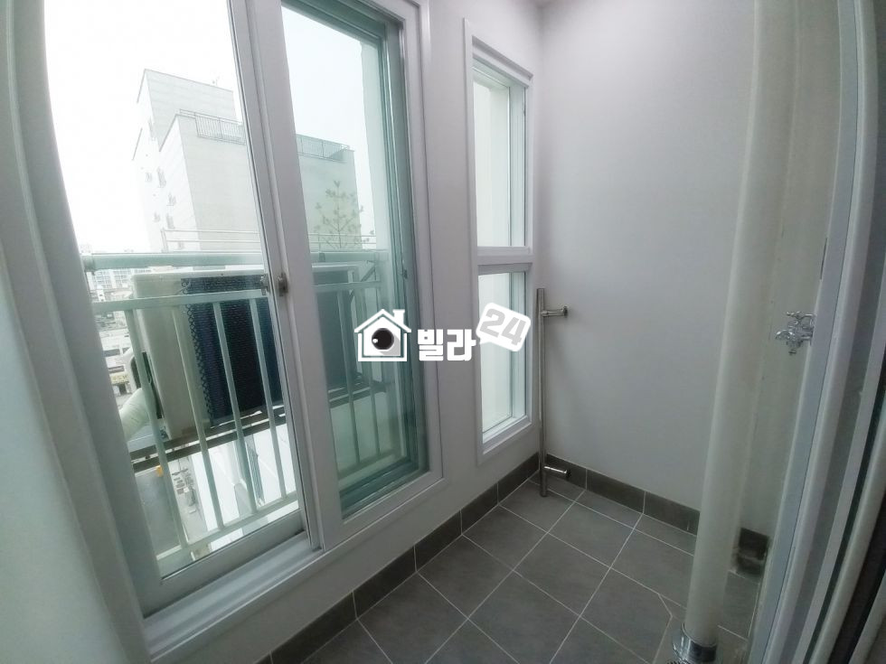 경기 부천소사구 괴안동 ★역곡역 초역세권 /거실주방분리형 /비스포크냉장고3대 / 대형마트 옆 /고급자재 고급인테리어! 분양 매물번호 35193 사진 11