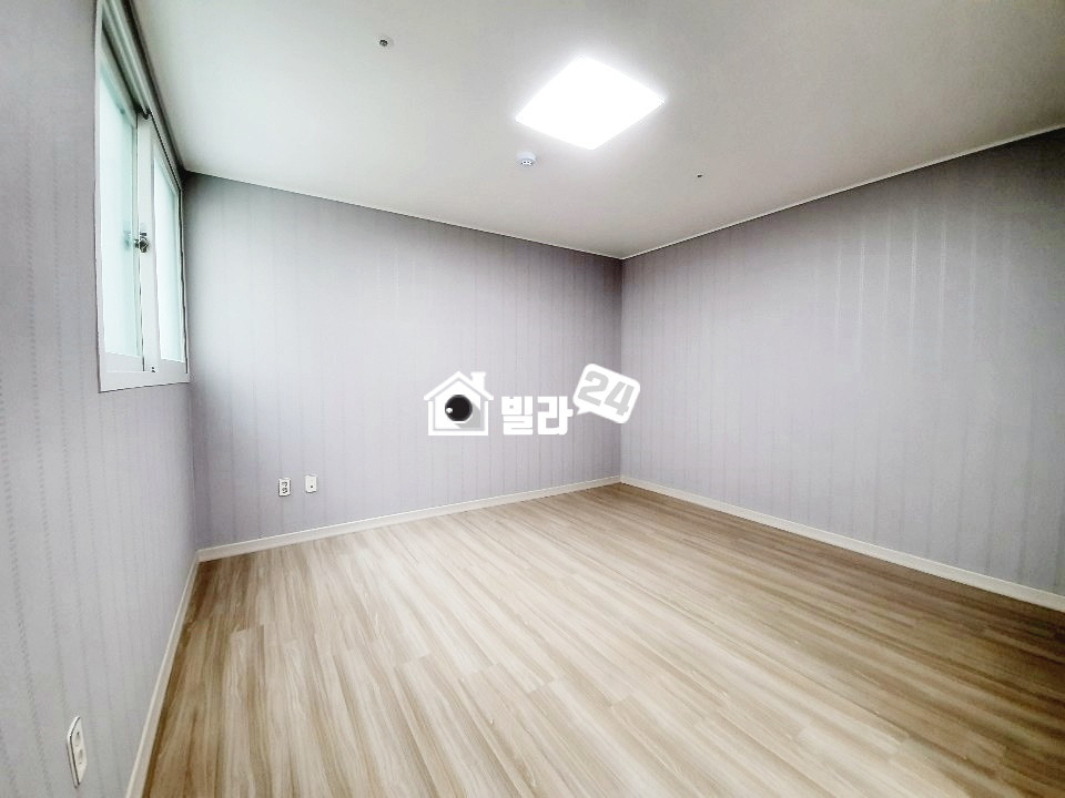 경기 부천소사구 소사본동 ★주방 거실형 3룸 ★ 아파트식 베란다가 길쭉길쭉합니다 다른타입/ 다른등기/ 자유각각이니 연락주셔서 구경하세요 분양 매물번호 31474 사진 4