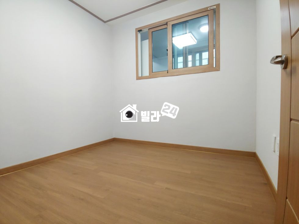 경기 부천소사구 심곡본동 【 대가족 4룸 】 넓은 4룸이 드디어나왔습니다!! / 역세권 한번 보시면 딱딱!! 반하는집~ 분양 매물번호 30913 사진 8