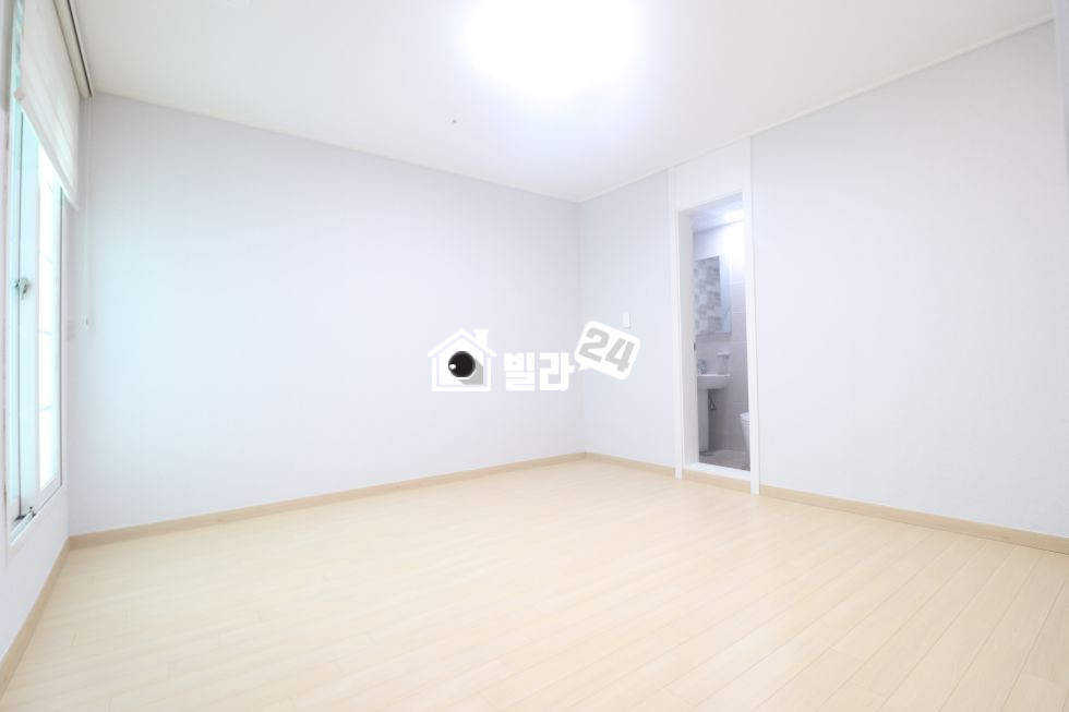 경기 부천오정구 고강동 ★ 주방거실 묵직묵직 합니다 ★ 100%실사!!!! 방들또한 큼지막 큼지막합니다!!!! 분양 매물번호 31442 사진 3