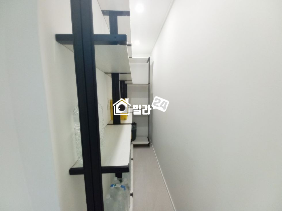 경기 부천원미구 심곡동 ★ 심곡동 가장 인기있는 쓰리룸 / / 요즘 스타일로 인테리어 쫙 뽑았어요~~~!! 분양 매물번호 35441 사진 9