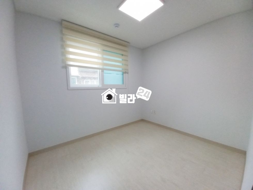 경기 부천원미구 심곡동 ☆★심곡동 공원옆 넓은 쓰리룸 / 초등학교 옆에 있고 전망 트여있고 가장 핫한 현장 ♬ ☎ ☎ ☎ ♬ 분양 매물번호 35387 사진 6