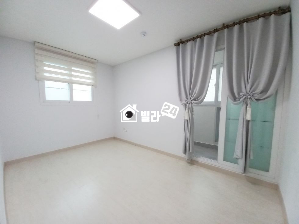 경기 부천원미구 심곡동 ☆★심곡동 공원옆 넓은 쓰리룸 / 초등학교 옆에 있고 전망 트여있고 가장 핫한 현장 ♬ ☎ ☎ ☎ ♬ 분양 매물번호 35387 사진 7