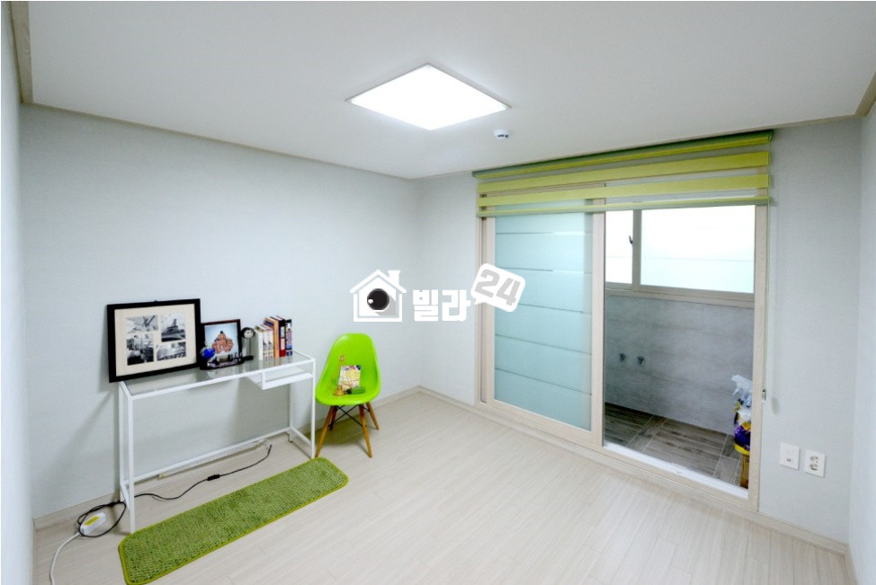 경기 안산단원구 선부동 ◐◐ 선부동!! 이럴수가!!! ◑◑ 주방도 넓은구조GOOD!!!! 마감까지 신경을 쓴집!!!! ❤ 가성비 ❤ 잘갖춘 이쁜집이에요~~~!!!!!! 분양 매물번호 33741 사진 6