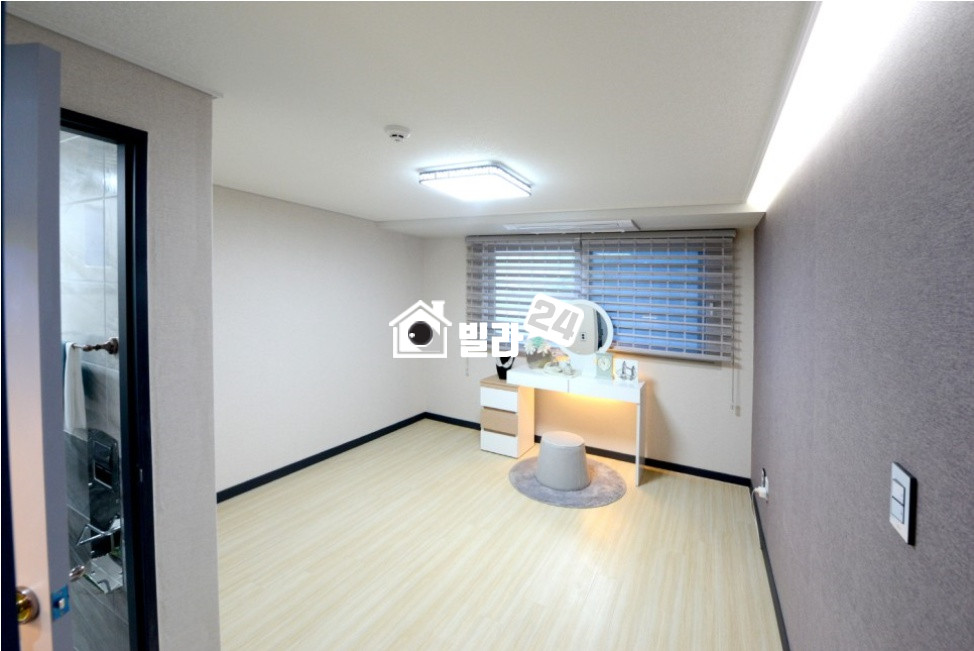 경기 안산단원구 선부동 ✠✠ 선부동 이쁜집!!! ✠✠ 공원이 가까워 산책하시기 좋아요~~☻ 알짜배기 三룸!!! 구조도 너무 좋아요~~~!!!! 보러 오셔요~~❤❤ 분양 매물번호 33742 사진 5