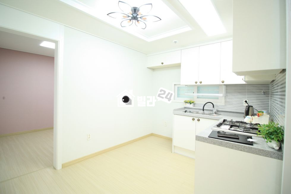 경기 안산단원구 선부동 ➽➽ 선부역 도보가능!!! 오우!!! ➽➽ 선부광장 너무 가까워요~~!!!! 아이키우기시기 좋은집 안성맞춤인 집이에요~~~♥♥♥ 분양 매물번호 33548 사진 2