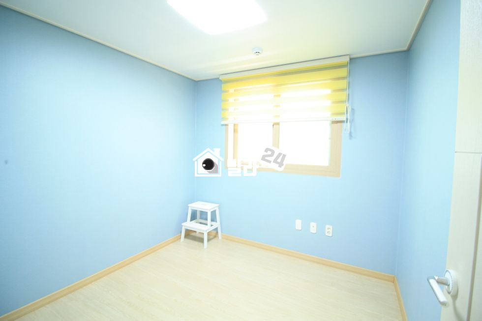 경기 안산단원구 와동 ▶▶ 단원구 역시!!! 다르네요!!! #쓰리룸# ◀◀ 주거지 잘갖춘 자리~~!!!! 인테리어도 잘되어 있어요~~✨✨ 분양 매물번호 33543 사진 4
