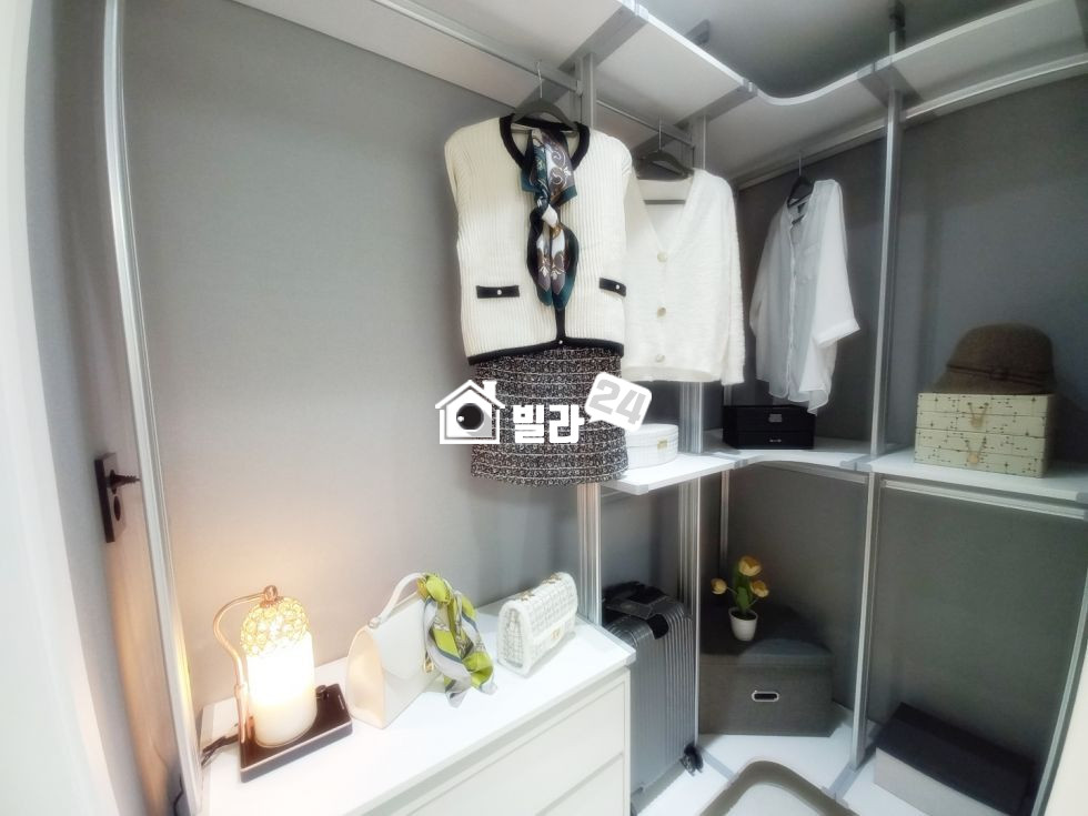 경기 안산단원구 와동 ◆ 와동 평수 넓고 인테리어 좋은 쓰리룸 /연핑크 화사한 집 / 최고급자재 초럭셔리! 분양 매물번호 35324 사진 13