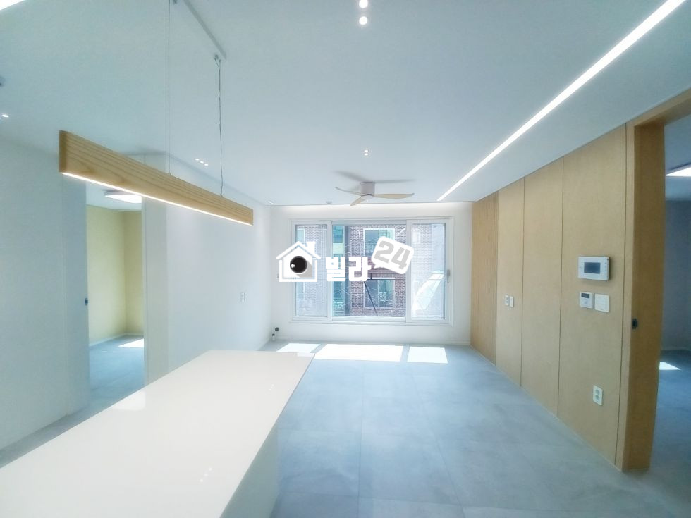 경기 안산단원구 선부동 ◆◆ 선부동 화이트톤의 깔끔한 쓰리룸 / 인테리어, 신혼부부 적극추천 / 채광 끝내줘요!! 분양 매물번호 35310 사진 1