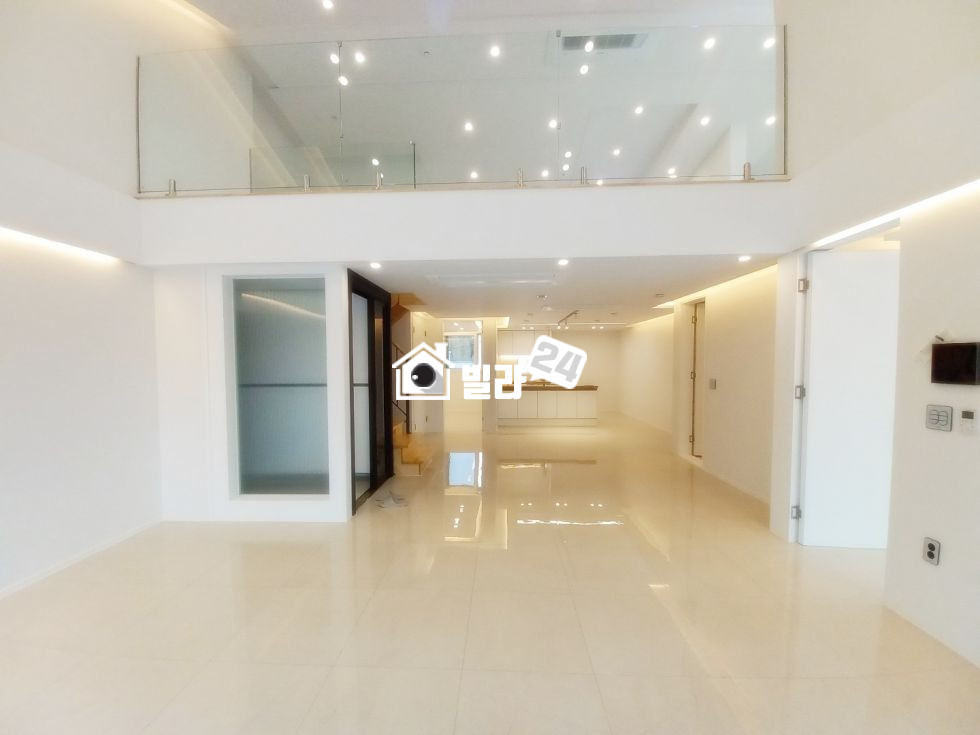 경기 안산단원구 선부동 ◆선부동 초럭셔리 복층 / 이런 집에서 한번 살아봐야죠 / 컨디션, 인테리어 너무 좋아요~ 분양 매물번호 35308 사진 1