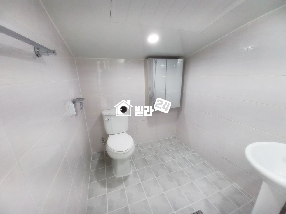 경기 안산단원구 선부동 ★방6개 복층????? 달미역세권에 숲 조망 / 선부동 최고 복층 / 직접 보셔야합니다~! 분양 매물번호 35297 사진 17