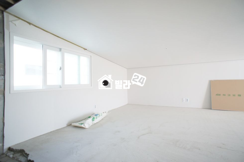 경기 안산단원구 선부동 ☞『테라스가 있는복층 』☜ ★자녀가 마음껏 뛰어놀 수 있는 집!!★아이가 있는 집 & 신혼집으로 딱이네! ★내맘속으로★ 분양 매물번호 30473 사진 11