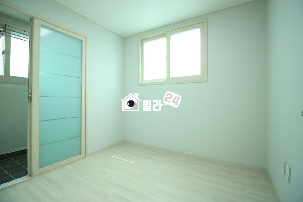 경기 안산단원구 고잔동 ★☆고잔역 도보6분☆★ 깔끔하고 세련된 인테리어와 실용적인 구조의 3룸!! ※실입주금 적으신 분 특별상담 가능합니다~☎ 분양 매물번호 33092 사진 5