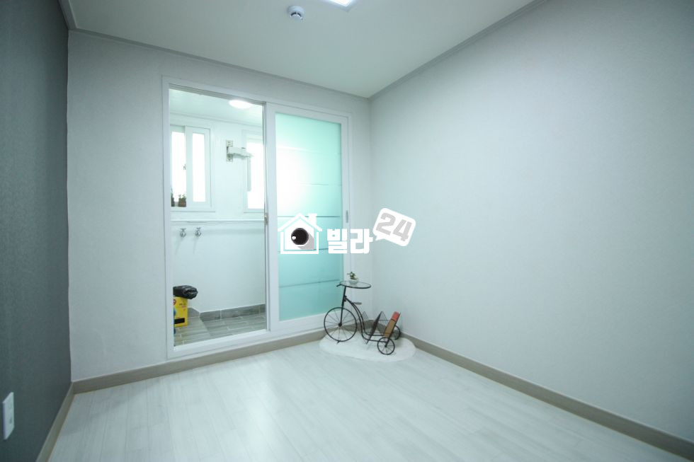 경기 안산단원구 초지동 ■!!고잔역 도보5분!!■ 안산 최고 학군!! 마트,병원,은행,식당 등 최고상권!! ♣위치좋은 3룸 신축빌라입니다♣ 분양 매물번호 33091 사진 6