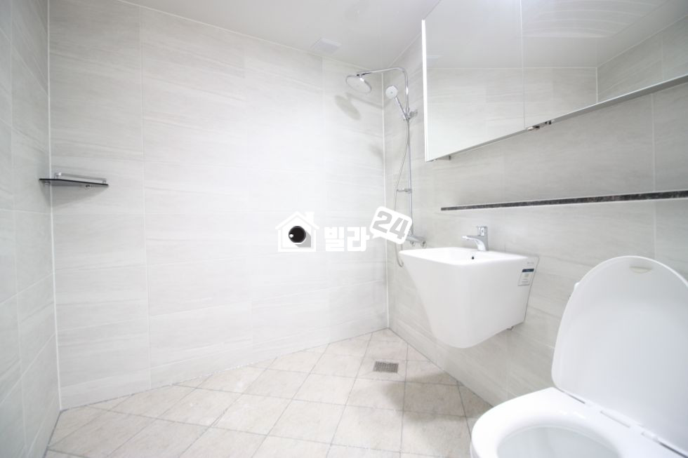 경기 안산단원구 와동 ■□안산 와동, 거실 넓은 투룸입니다□■ 인근에 공원들과 학교, 고속도로가 있어 생활이 편리한 ★최상의위치★ 분양 매물번호 33082 사진 6