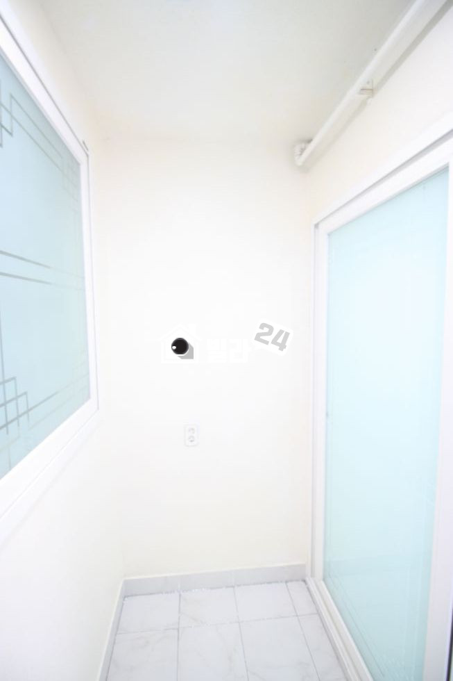 경기 안산단원구 와동 ■□안산 와동, 거실 넓은 투룸입니다□■ 인근에 공원들과 학교, 고속도로가 있어 생활이 편리한 ★최상의위치★ 분양 매물번호 33082 사진 7