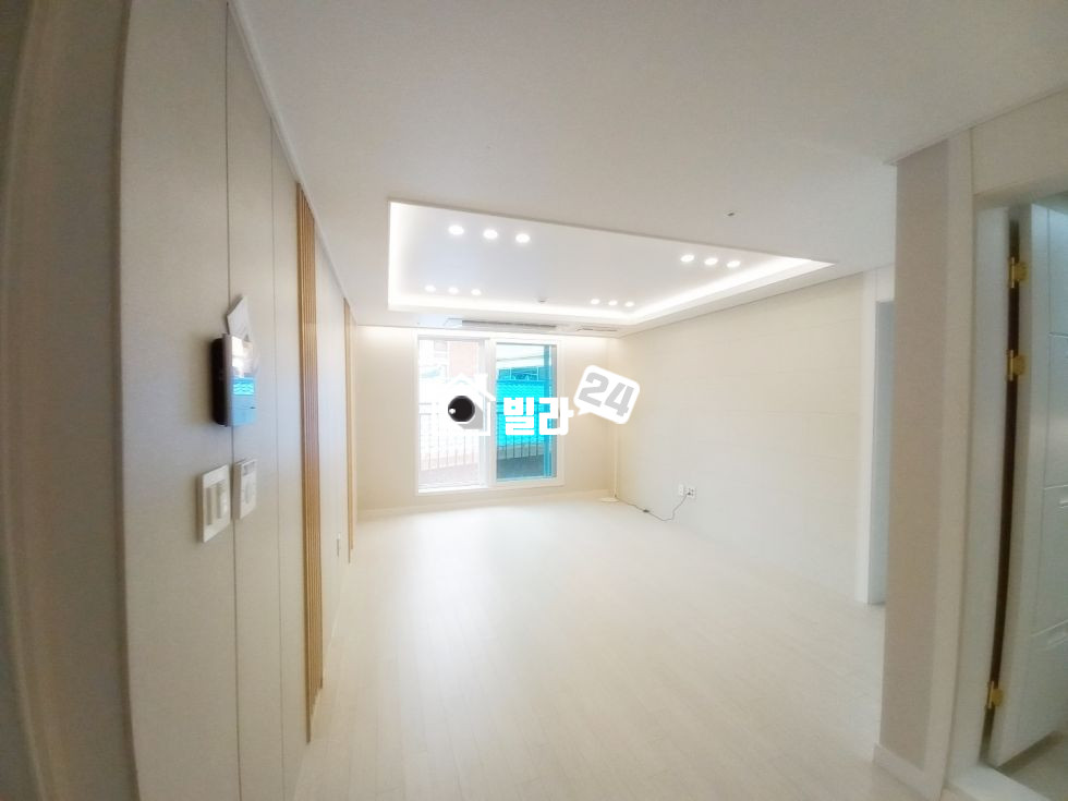 서울 은평구 불광동 ★불광동 넓은 쓰리룸 / 은평구에 쓰리룸 귀한거 아시죠? 거실주방 넓게 나왔어요!!@@ 분양 매물번호 35239 사진 3