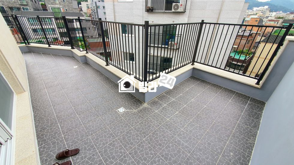 서울 은평구 구산동 ★★어디 가지못해도.... 집에서 파티하면되요~ 대형테라스있는 2룸 강아지 키우시는분 환영합니다~★★ 분양 매물번호 35000 사진 8