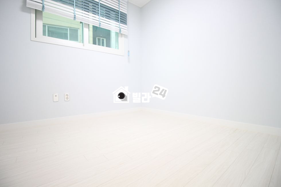 서울 은평구 신사동 ▨실용적이고 예쁜 주방의 4룸▧ 신축아파트의 복도식 구조!! 밝고 화사한 분위기가 팡팡 ♬♪ 분양 매물번호 31362 사진 7