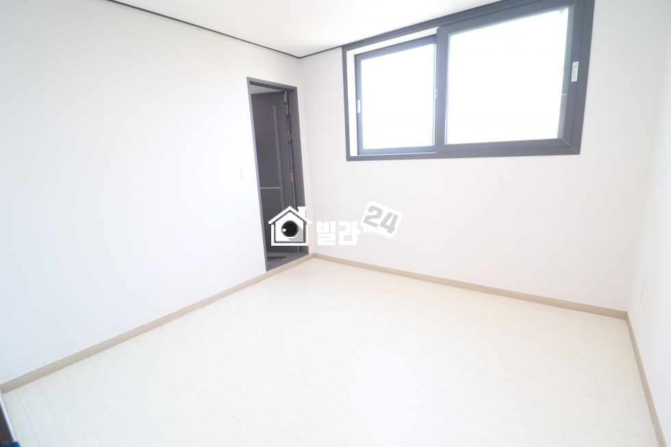 서울 은평구 대조동 고층!!! 집에 창문이 너무 많아 바람이 슝슝슝!!!!! ★ 구조 잘빠지고 정말 예쁩니다 분양 매물번호 31679 사진 5
