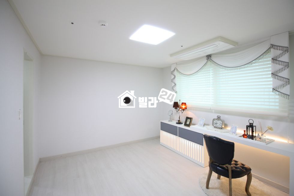 서울 은평구 역촌동 ★역촌동★ 구조와 인테리어 고급자재로 시공한 현장입니다 ^^ 직접 나오셔서 한번 보세요 분양 매물번호 31277 사진 3