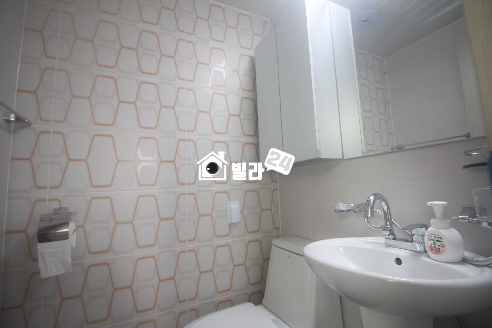 서울 은평구 역촌동 ● 역촌동 ● 시스템에어컨과 평지에 만남 시원시원한 3룸 입니다 ^^ 분양 매물번호 31279 사진 9