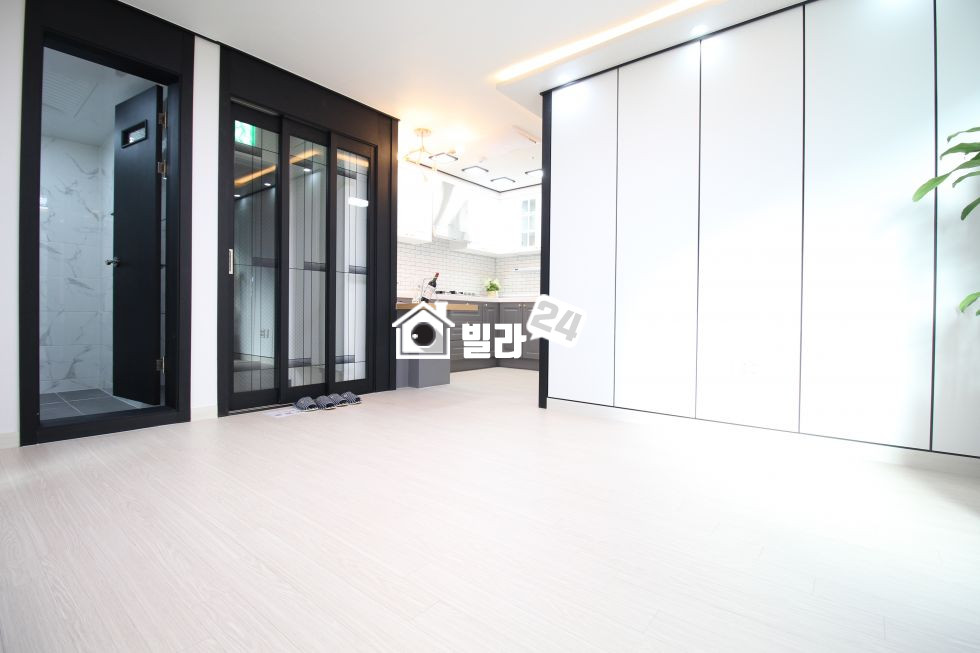 서울 은평구 응암동 ➽확인필수!! ✔새절역 도보5분 ✔세련된 인테리어 ✔엄청난 채광 ✔ㄷ자 주방 ✔주방&거실 분리형구조 ✔방3화장실2 분양 매물번호 33036 사진 3