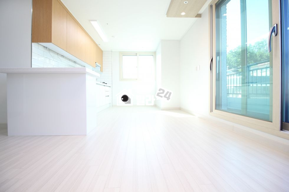 서울 은평구 구산동 ■□구산동 테라스가 예술인 2룸입니다~!!□■ 밝은 채광과 세련된 인테리어가 포인트!!! 분양 매물번호 31689 사진 2