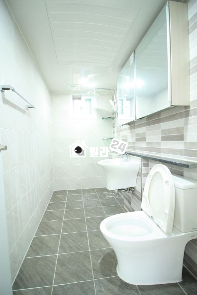 경기 안산상록구 건건동 ◈◈ 건건동 신축 흔치않아요!! ◈◈ 차분한 인테리어!!! 4룸 구조라 넓고 편한 집이에요~~!!! 꼭 보셔야 할 집~~~❤❤❤ 분양 매물번호 33540 사진 8