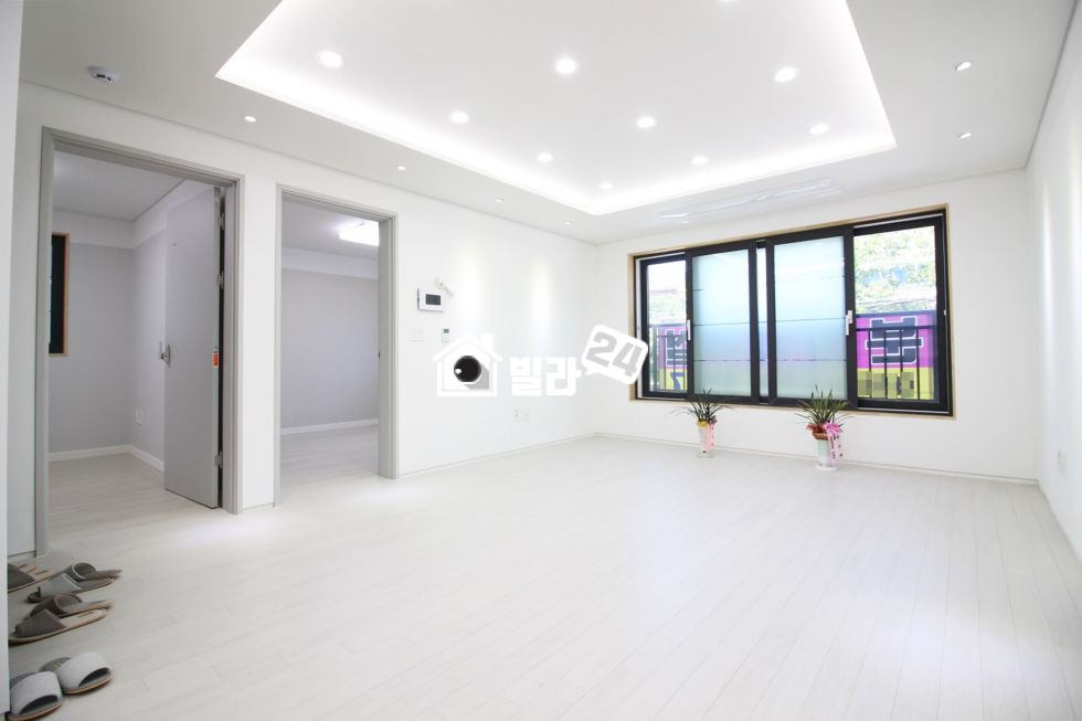 경기 안산상록구 부곡동 ☞『깔끔한 화이트톤의 매물』☜ ★깔끔한 느낌 & 구조까지 너무 좋다!! 이쁜 3룸!!★신혼집으로 딱이네! 분양 매물번호 30643 사진 1