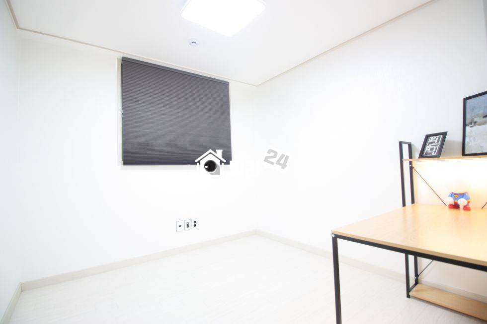 경기 안산상록구 이동 ★상록구 이동 최고의 매물 3룸!!!☆ 안정적이고 깔끔한 구조와 인테리어!! 밝은 채광은 덤입니다~~!! 분양 매물번호 33097 사진 5
