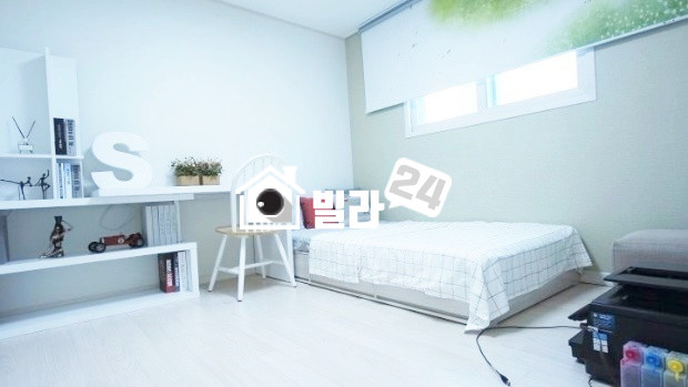 경기 포천시 선단동 ☞☞ 포천시 선단동 ☜☜ 방3개 화장실2개 베란다 2개이상!!!! ✨ 친환경 자재 ✨ 내진설비 ✱ 이마트 ✱ 포천천 ✱ 구리포천고속도로 가까워요~~!!!! 구경오셔요~~~^^ 분양 매물번호 33480 사진 6