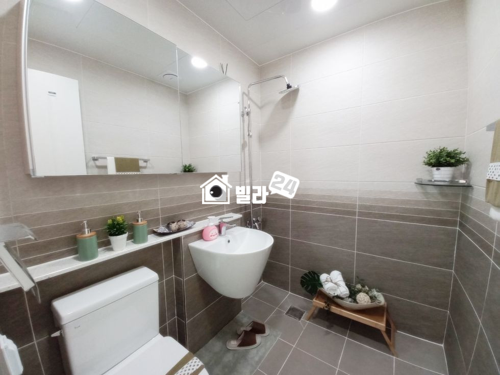 경기 하남시 덕풍동 ♣ 하남시청 초역세권 / 전 세대 남향에 막힌데 전혀 없는 쓰리룸 / 집 환하고 시원하네요~ 하남에 이 집 빠지면 말이 되나요?? 분양 매물번호 35436 사진 12
