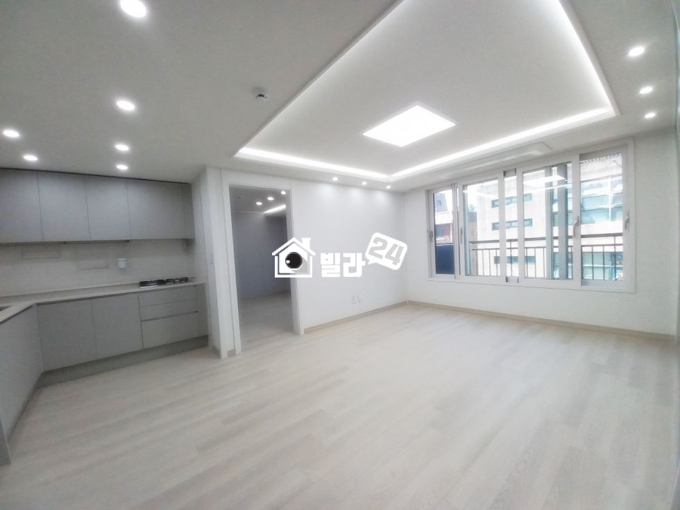 경기 화성효행구 봉담읍 동화리 투룸 아주 넓게 잘나왔어요~~ 거실도 넓고 방도 넓게 나온 투룸 찾기 힘들어요~ 서두르세요^^ 분양 매물번호 34263 사진 2