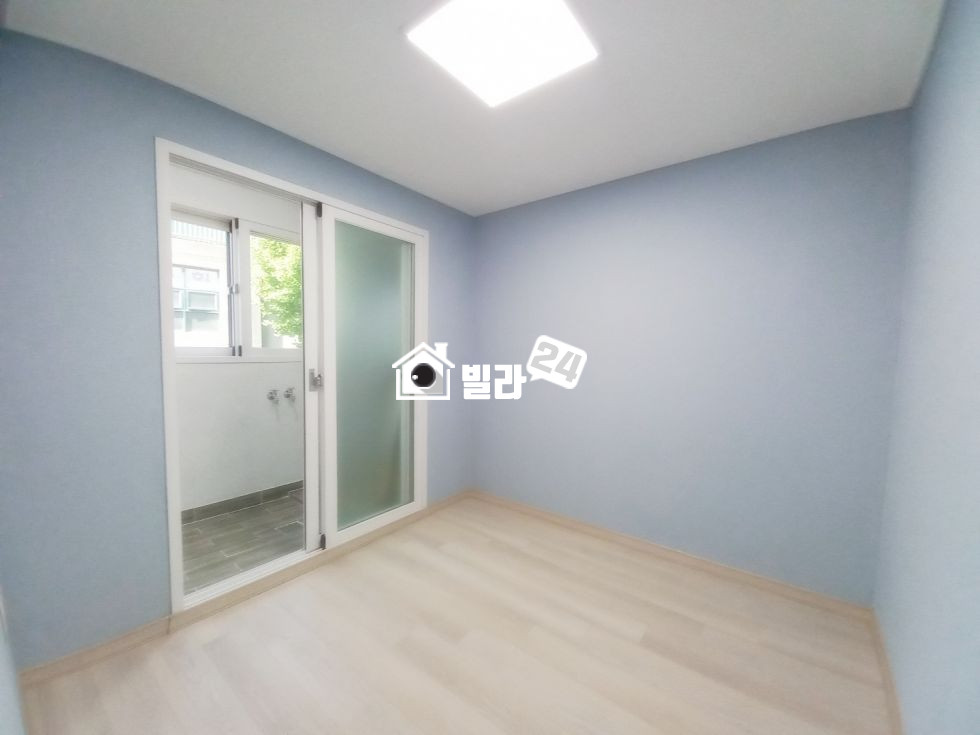 경기 화성효행구 봉담읍 동화리 투룸 아주 넓게 잘나왔어요~~ 거실도 넓고 방도 넓게 나온 투룸 찾기 힘들어요~ 서두르세요^^ 분양 매물번호 34263 사진 7