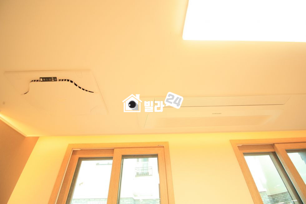 경기 파주시 야당동 ✦✦ 운정역 도보가능!!! 신축 쓰리룸!!! ✦✦시스템장~~!!! 파우더룸까지~~!!! 완벽한 구조와 인테리어입니다~~~!!!! 구경한번 오셔요~~~❣❣❣ 분양 매물번호 33798 사진 2