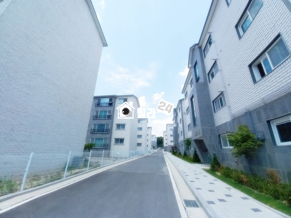 경기 이천시 부발읍 죽당리 ♠ 죽당리 초대형 대단지 복층 / 빌라가 100세대가 넘어요 ~ 복층이 3억??? 와우 최고최고~~ 분양 매물번호 34536 사진 15