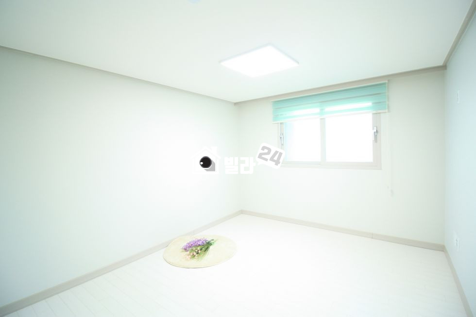 경기 의정부시 금오동 ◈◈ 금오동!!! 흔치않은 복층!!! 우와!!! ◈◈ 경기도교육청 ➽ 을지대학병원 ➽ 금오중학교 ✨ 채광 너무 좋아요 ✨ 꼭 보셔야 할 집!!! 추천드려요~~~!!!!!!! 분양 매물번호 33509 사진 3
