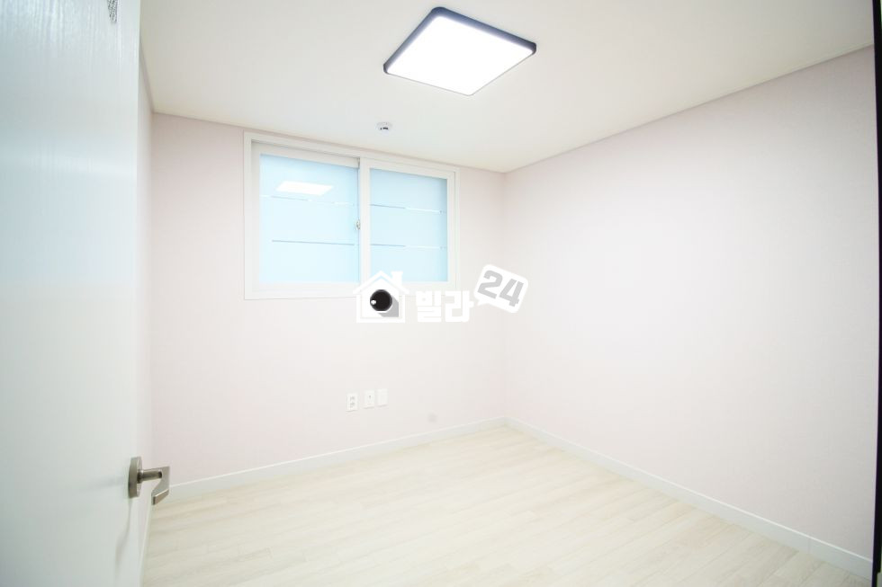 경기 의정부시 의정부동 ☸☸의정부역 초역세권 이럴수가!!!! ☸☸ 오순도순 함께할 이쁜집이에요~~~!!!! 안방드레스룸도 커요~~!!!! 의정부 로데오거리 가까워요~~!!!!! 위치&구조너무 좋아요~~!!!!!! 분양 매물번호 33111 사진 5