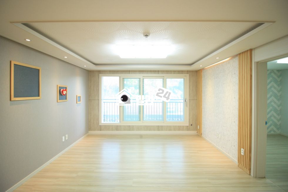 경기 의정부시 의정부동 ＊＊의정부 깔끔하고 군더더기 없는 안정적인 4룸!!＊＊대가족도 환영＊＊ 분양 매물번호 32733 사진 1