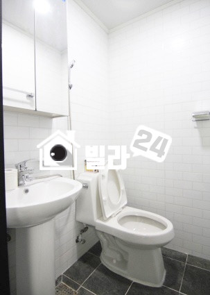 경기 용인처인구 김량장동 ◈◈ 김량장동 역세권빌라 알짜배기!!! ◈◈ 용인공용버스터미널✔ 중앙시장✔ 주민센터✔ 마포고등학교✔ 복지센터✔ 편의시설 완비 집안 분위기도 좋아좋아요~~~❤❤❤ 분양 매물번호 33462 사진 7