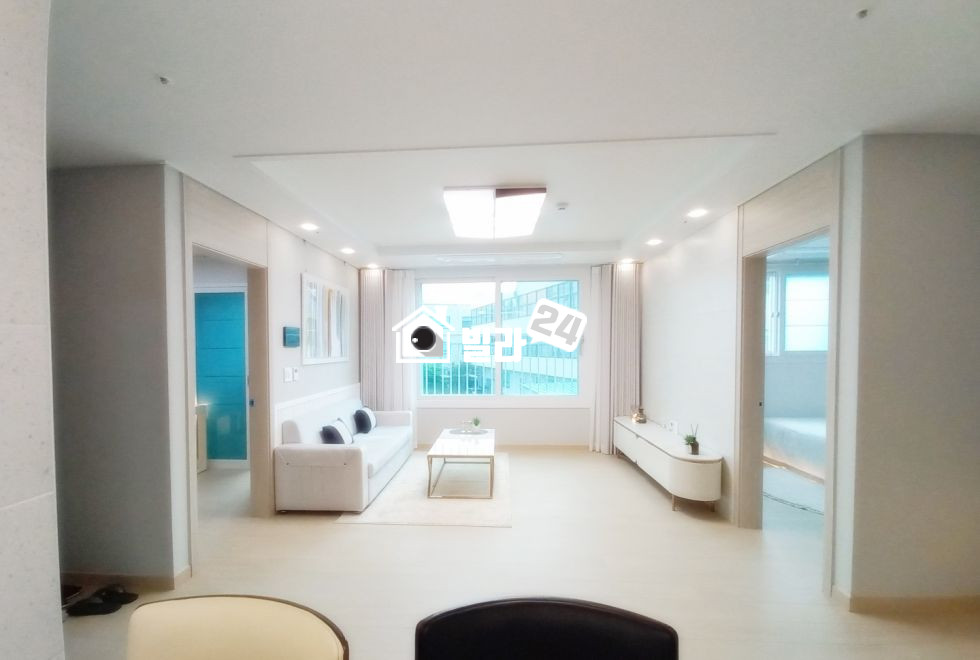 경기 용인처인구 김량장동 ◈ 김량장동 인테리어 좋은 쓰리룸 / 주변 인프라 형성 / 고층이라 전망 좋아요 ~ 주차공간도 100% 분양 매물번호 33852 사진 4